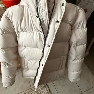 THE SUPER PUFF Aritzia Jacket